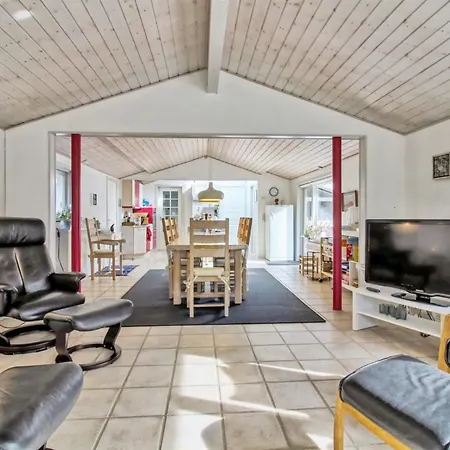 Antonella - 850m From The Sea By Interhome *